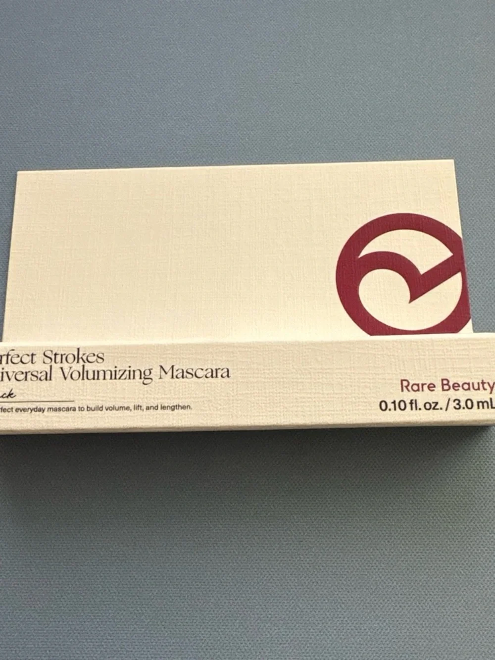 Rare Beauty Perfect Strokes Universal Volumizing Mascara - Cream & Maroon